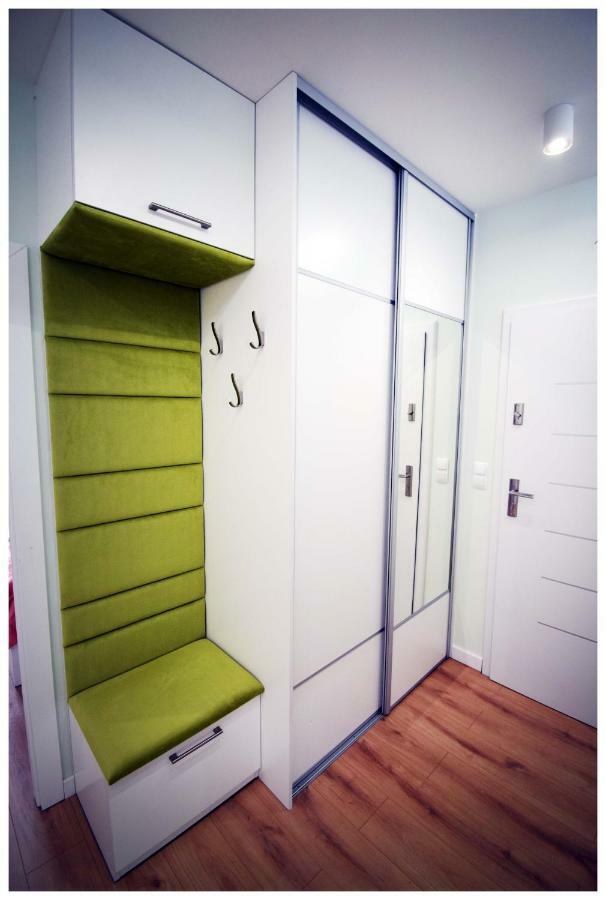 Color 24 Premium Apartamento Stalowa Wola Exterior foto
